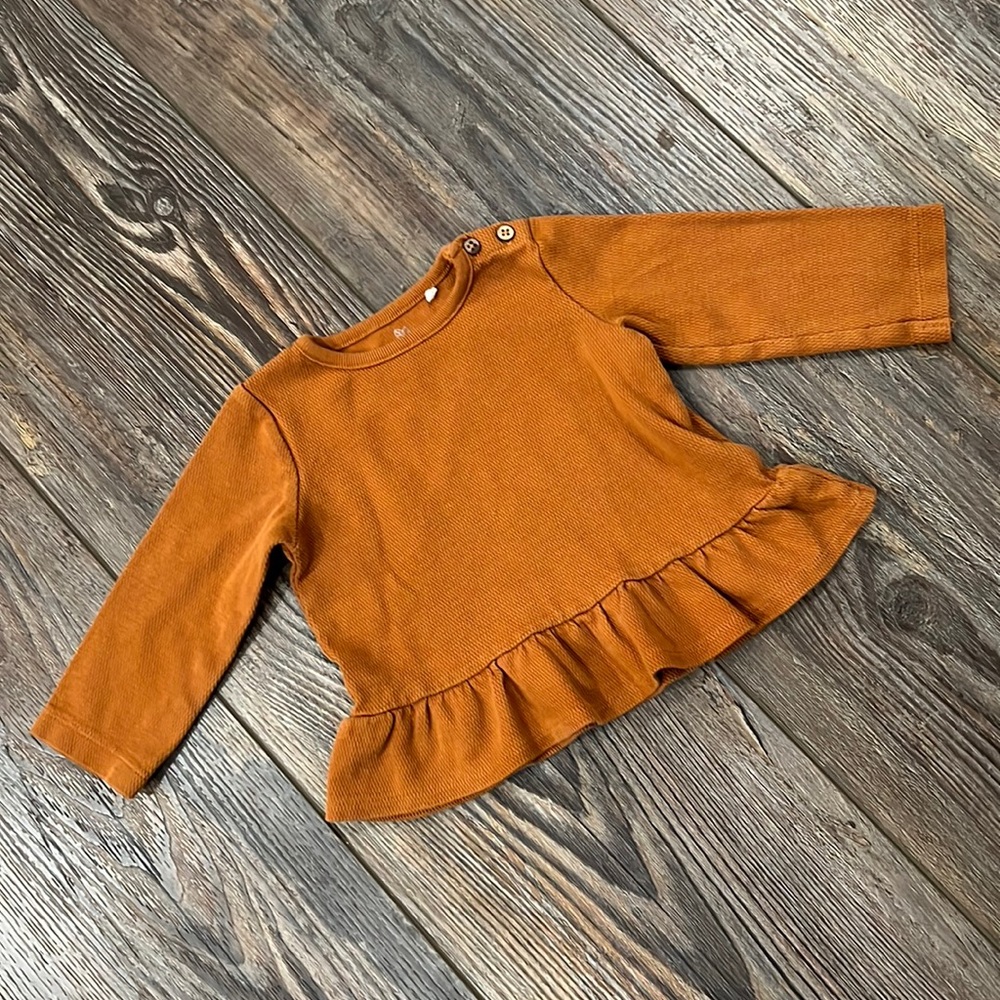 EUC Oliver and Rain organic cotton ruffle top